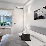 La Perla Grigia Apartment