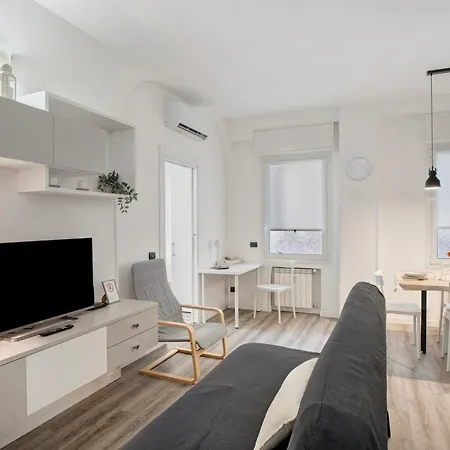 La Perla Grigia Apartment