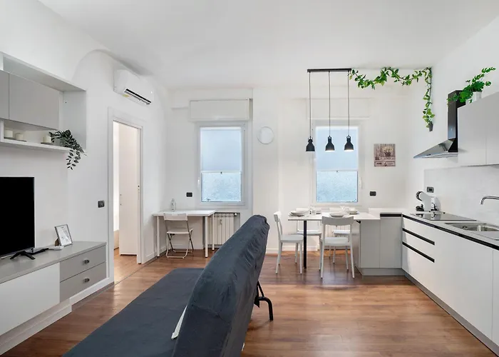 아파트 La Perla Grigia 알라시오