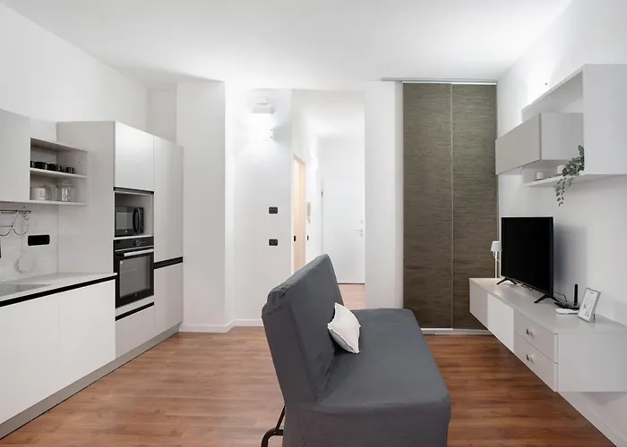 La Perla Grigia 알라시오